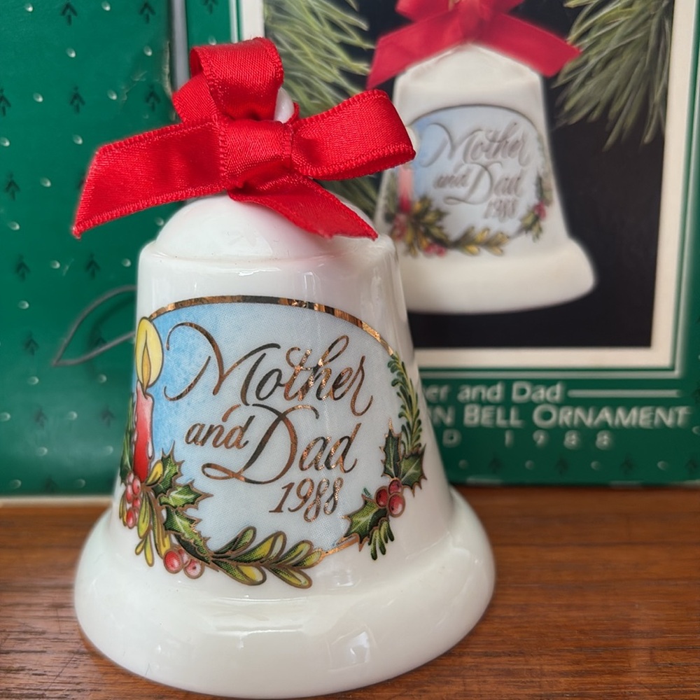 Hallmark collectors Ornament